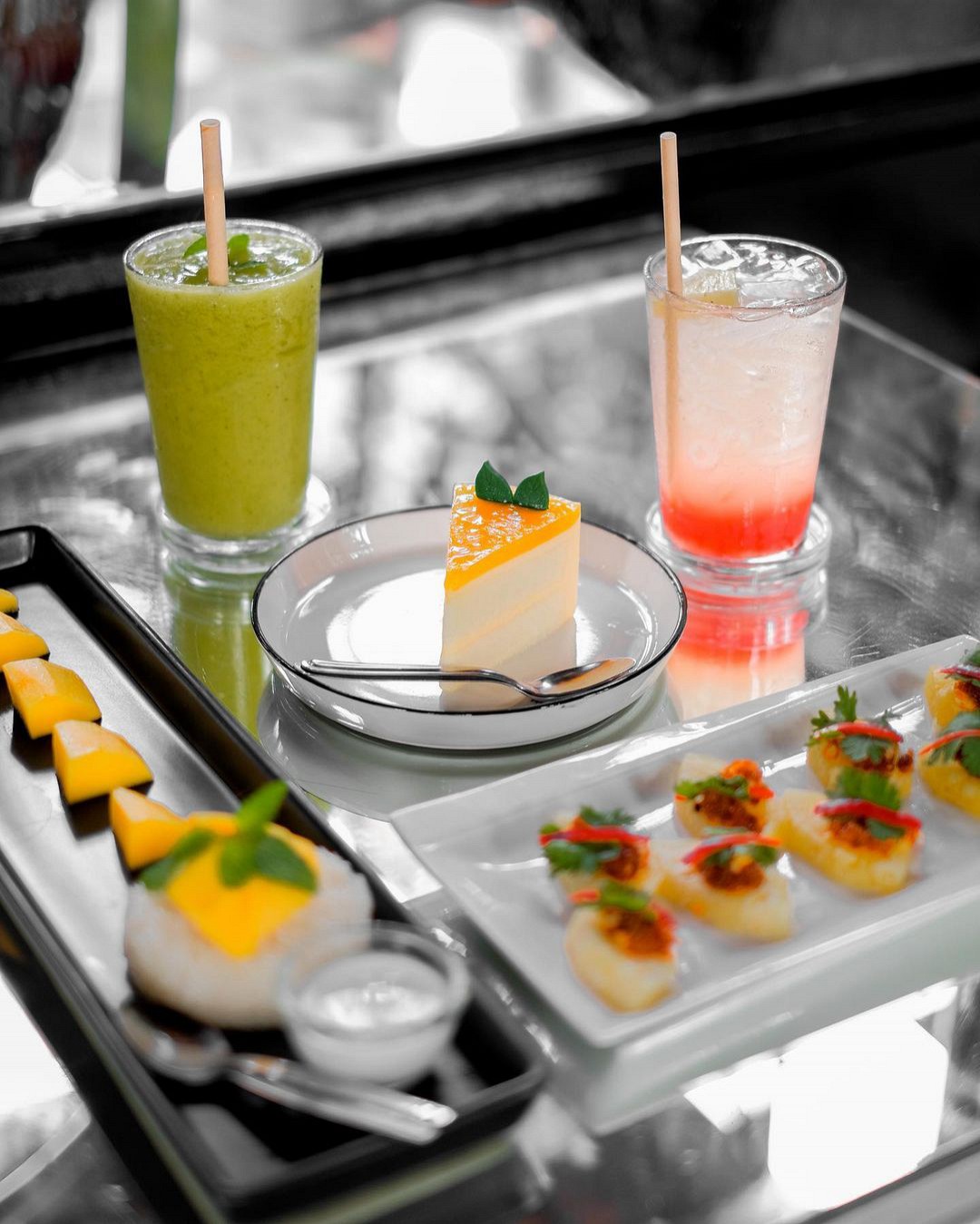 Restaurant & Cafe